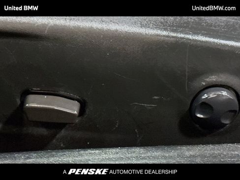 Used 2022 Dodge Challenger GT image 4