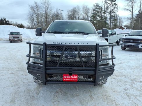 Used 2017 Ford F250 XLT image 9