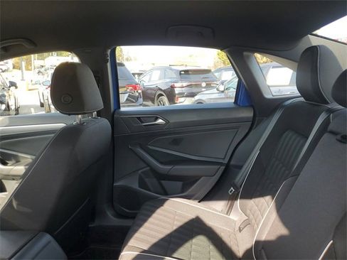 Certified 2024 Volkswagen Jetta Sport image 10