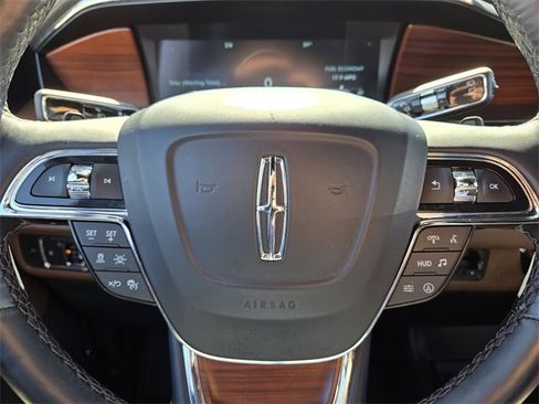 Used 2022 Lincoln Navigator Reserve image 38