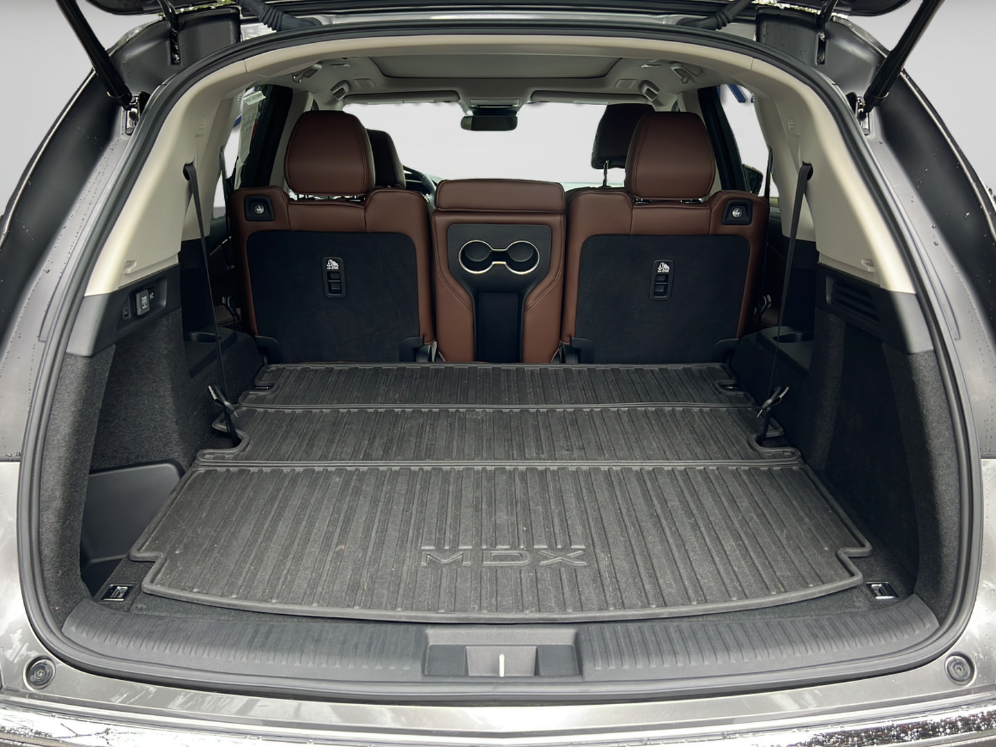 Used 2025 Acura MDX w/ Technology Package AWD/4WD image 9