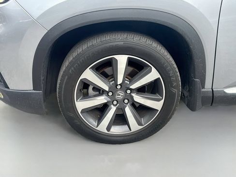 Used 2025 Honda Pilot Touring image 34