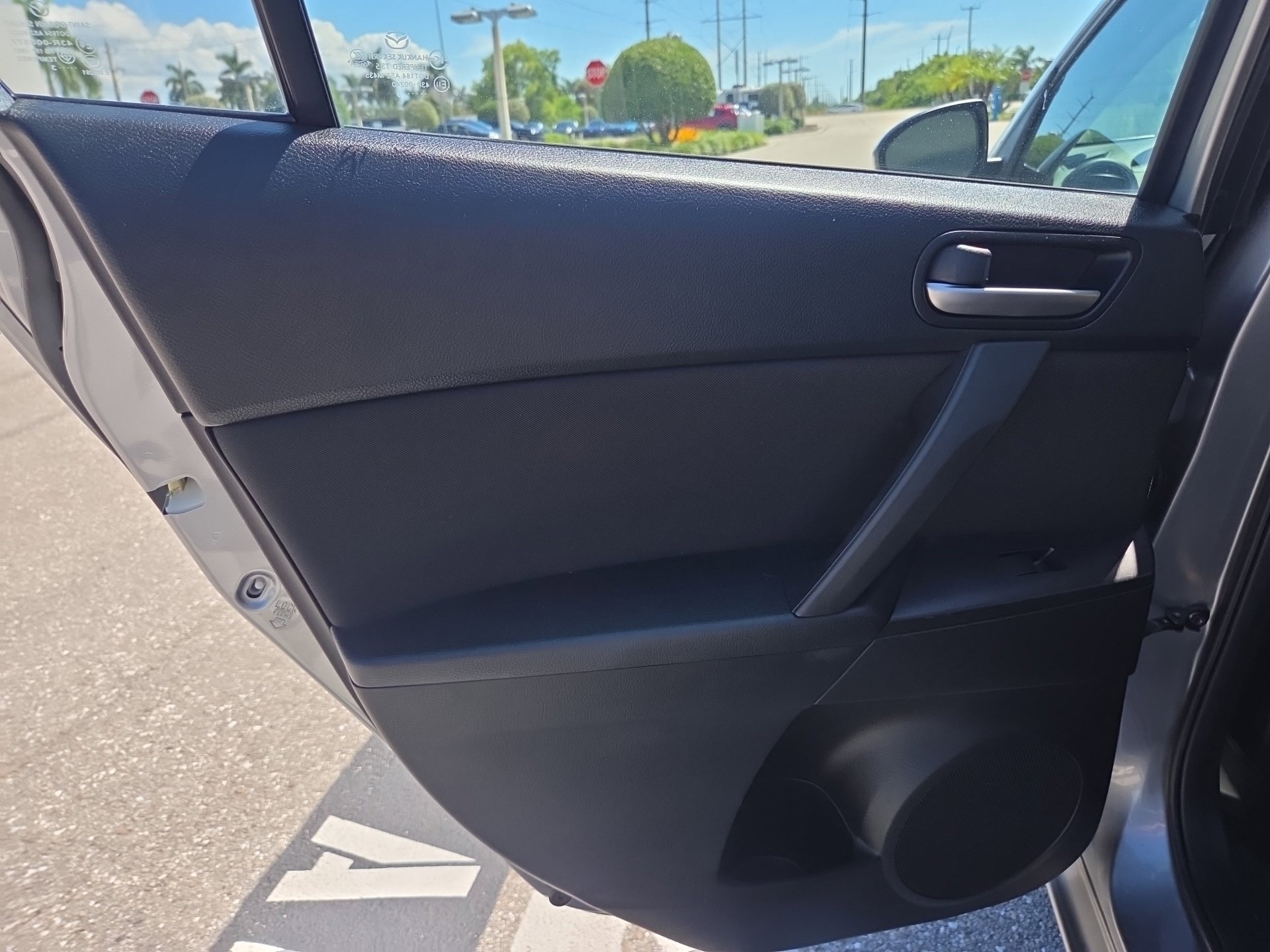 Used 2013 MAZDA MAZDA3 i Touring FWD image 20