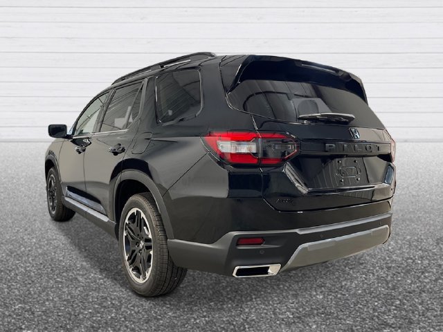 New 2026 Honda Pilot Touring image 3