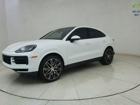 Used 2024 Porsche Cayenne Coupe AWD/4WD image 65