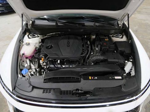 Used 2025 Hyundai Sonata SEL FWD image 33
