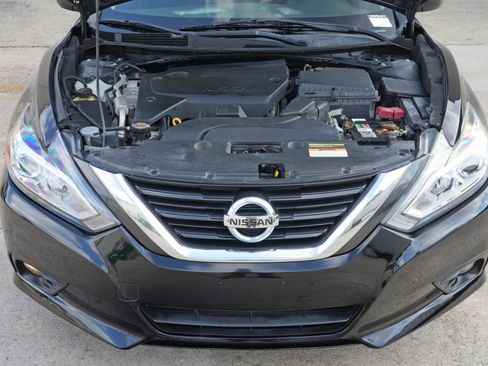 Used 2018 Nissan Altima 2.5 SL FWD image 7