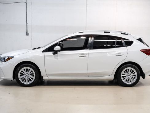 Used 2017 Subaru Impreza 2.0i Premium AWD/4WD image 10