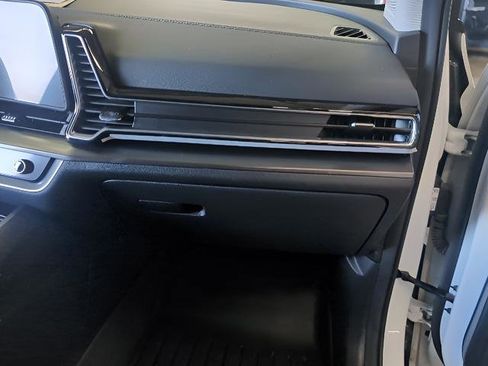 Used 2023 Kia Sportage EX w/ EX Premium Package image 25