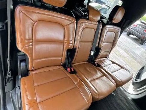 Used 2020 Lincoln Navigator L Reserve w/ Luxury Package image 26