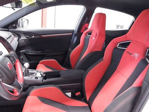 Used 2018 Honda Civic Type R image 11