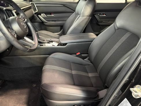 Used 2025 MAZDA CX-50 AWD 2.5 S w/ Premium Package image 9