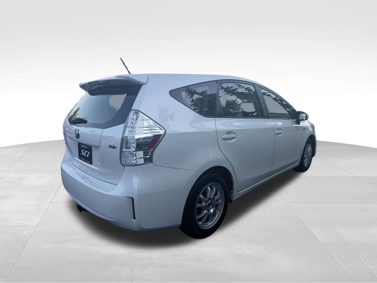 Used 2013 Toyota Prius V Two FWD image 6