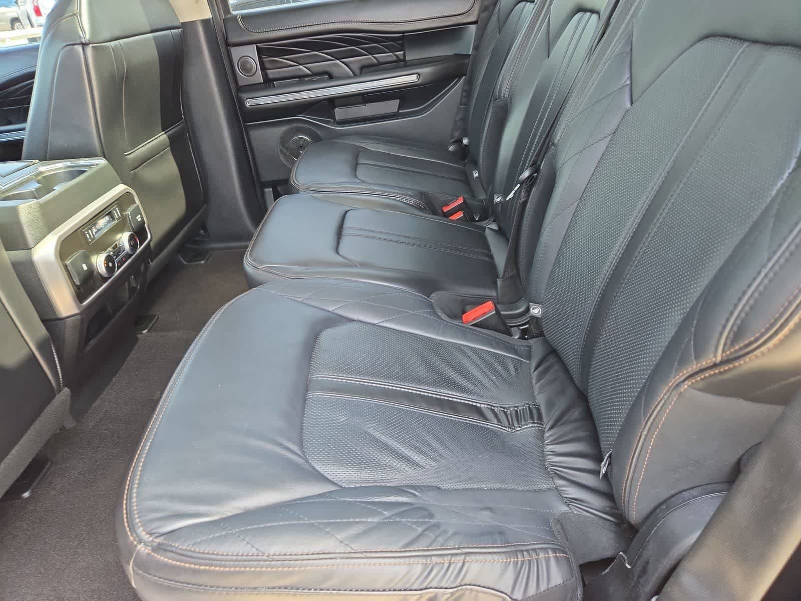 Used 2020 Ford Expedition Platinum AWD/4WD image 18