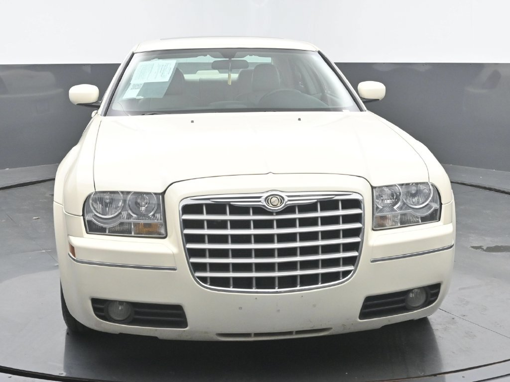 Used 2005 Chrysler 300 Touring w/ Sound Group RWD image 8
