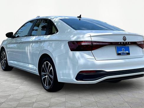 Used 2025 Volkswagen Jetta Sport FWD image 4