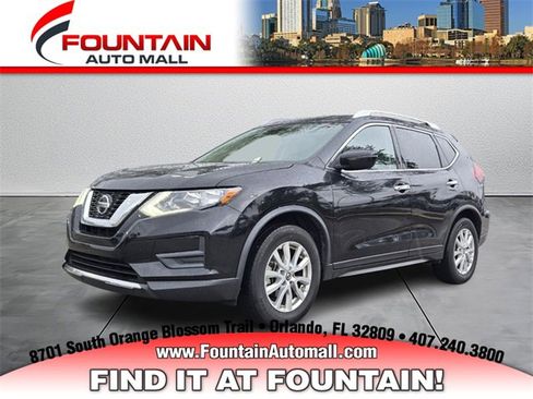 Used 2020 Nissan Rogue SV image 1