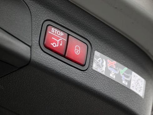 Used 2026 Mercedes-Benz GLE 53 AMG 4MATIC image 46