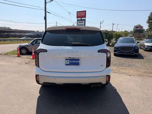 Used 2024 Kia Telluride EX w/ EX Captain's Chair Package AWD/4WD image 7