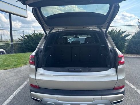 Used 2019 BMW X5 xDrive40i w/ Premium Package 2 AWD/4WD image 12