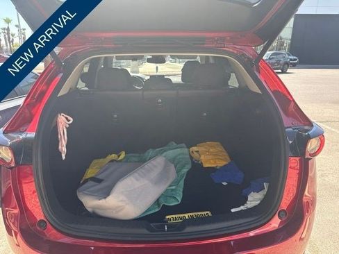 Used 2018 MAZDA CX-5 Touring w/ Preferred Equipment Package FWD image 5