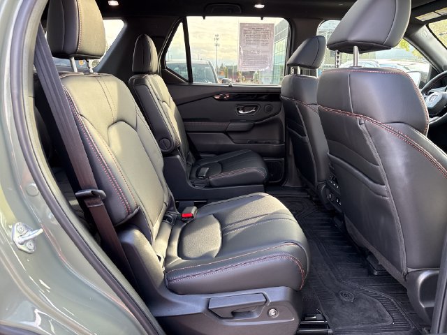 Used 2026 Honda Pilot TrailSport image 10