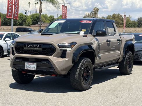Certified 2025 Toyota Tacoma TRD Pro AWD/4WD image 44