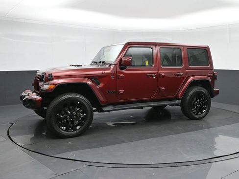Used 2021 Jeep Wrangler Unlimited Sahara image 3
