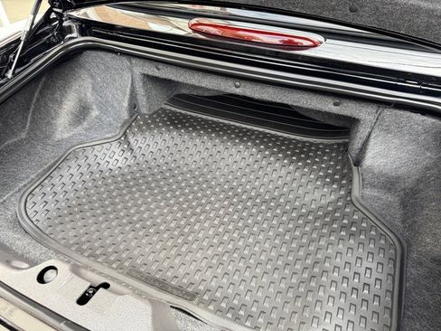 Used 2002 Ford Thunderbird Deluxe image 16