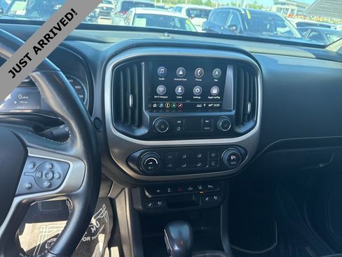 Used 2022 GMC Canyon Denali image 10