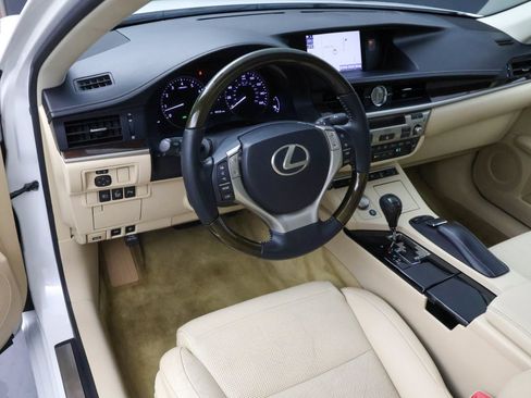 Used 2013 Lexus ES 350 FWD image 5