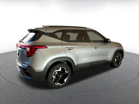 Used 2025 Kia Seltos S image 15