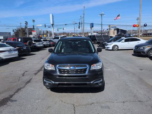 Used 2018 Subaru Forester 2.5i Premium image 3