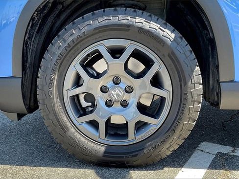 Used 2025 Honda Pilot TrailSport image 8