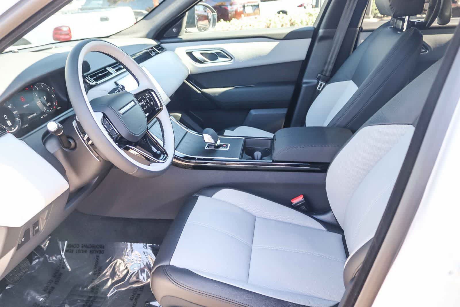 New 2026 Land Rover Range Rover Velar S AWD/4WD image 17
