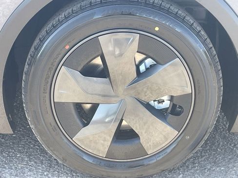 New 2026 Toyota Prius Plug-In Hybrid image 9