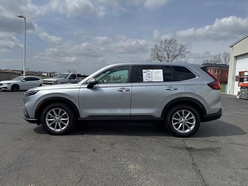 Used 2023 Honda CR-V EX image 4