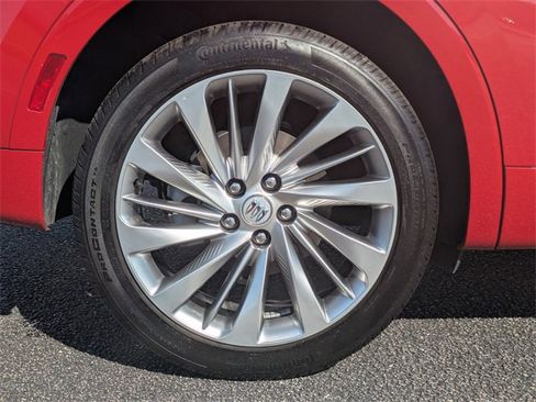 New 2025 Buick Envision Avenir image 10