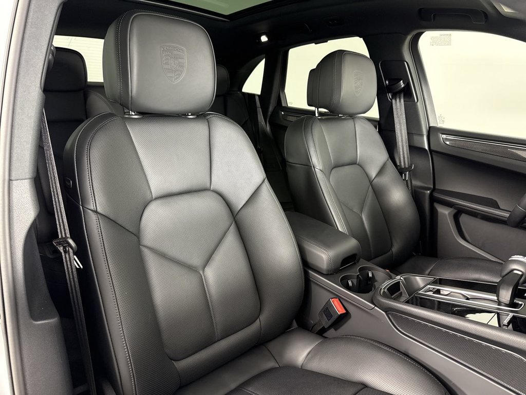 Certified 2026 Porsche Macan S AWD/4WD image 24