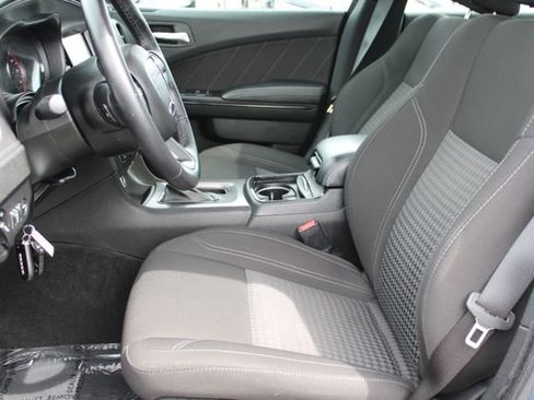 Used 2023 Dodge Charger SXT w/ Blacktop Package RWD image 33