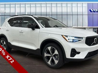 New 2026 Volvo XC40 B5 Plus w/ Protection Package Premier
