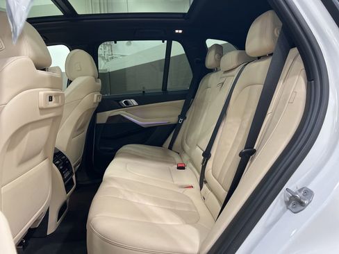Used 2022 BMW X5 xDrive40i w/ Premium Package image 19