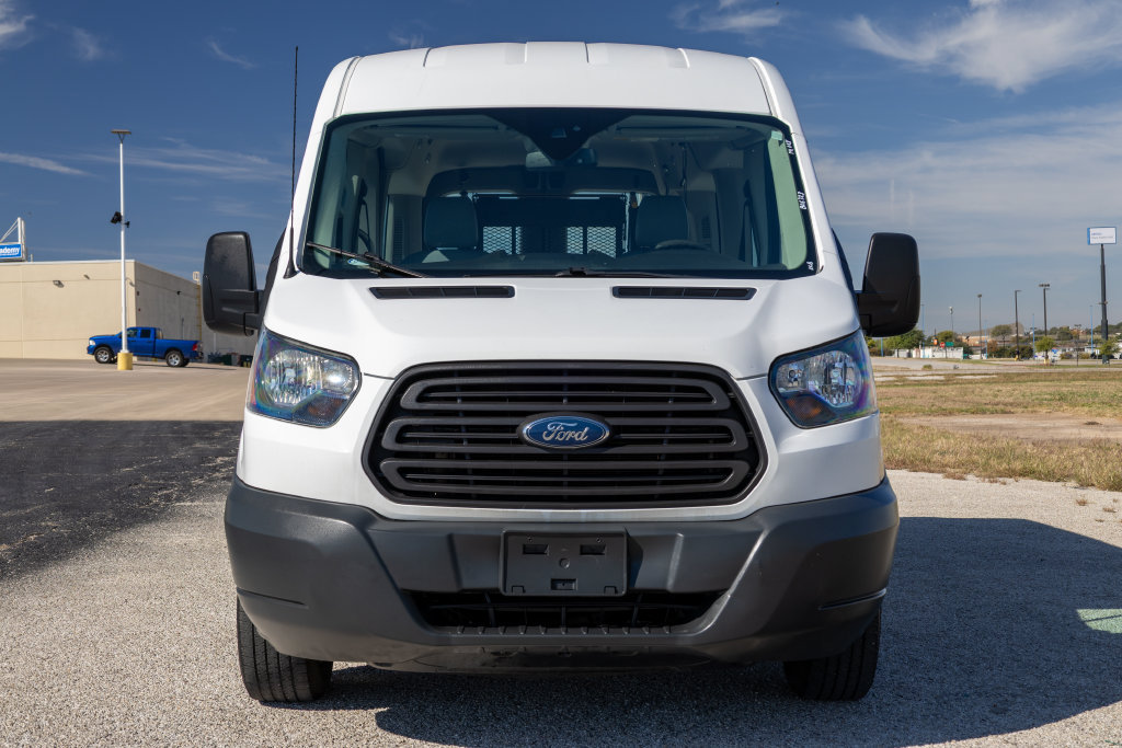 Used 2018 Ford Transit 150 XL RWD image 2