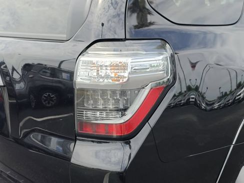 Used 2022 Toyota 4Runner SR5 AWD/4WD image 15