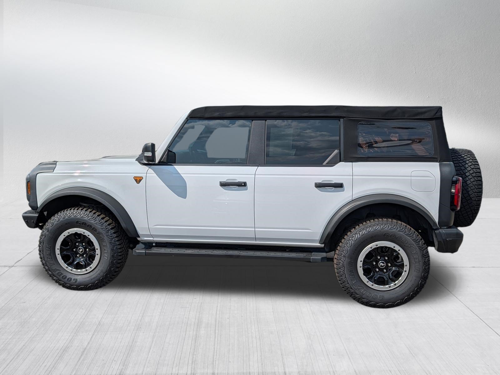 Used 2022 Ford Bronco Badlands AWD/4WD image 4