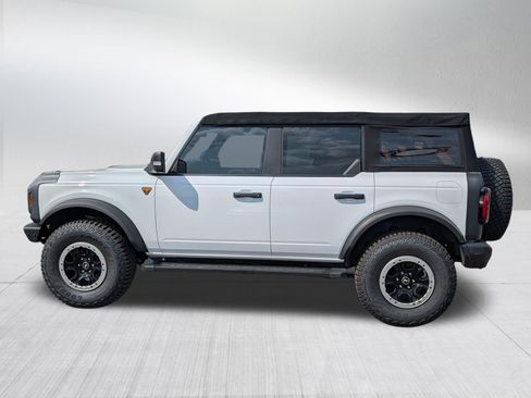 Used 2022 Ford Bronco Badlands AWD/4WD image 4