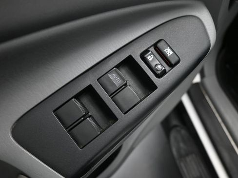 Used 2013 Toyota Tacoma PreRunner image 13