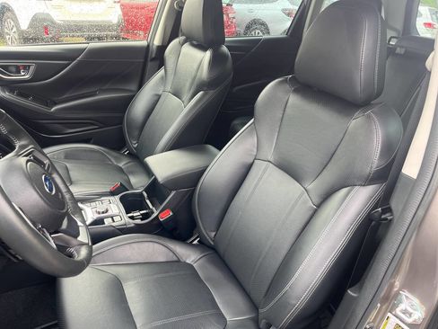 Used 2023 Subaru Forester Touring w/ Popular Package #3 AWD/4WD image 8
