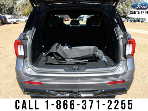 Used 2025 Ford Explorer ST-Line w/ Premium Package RWD image 43