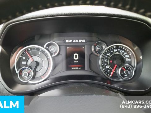 Used 2024 RAM 3500 Big Horn AWD/4WD image 32